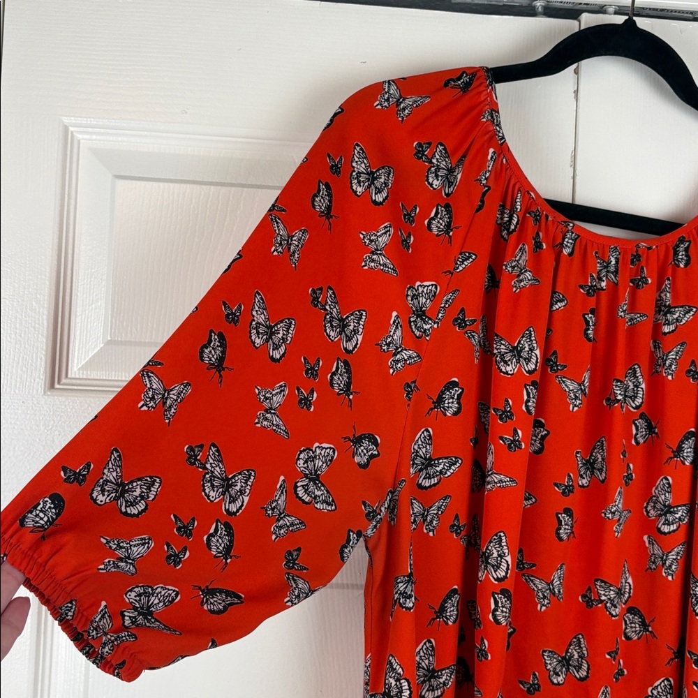 Karen Kane Butterfly Print Boho Blouse – Red & Black Peasant Top Size 1X - Picture 9 of 10